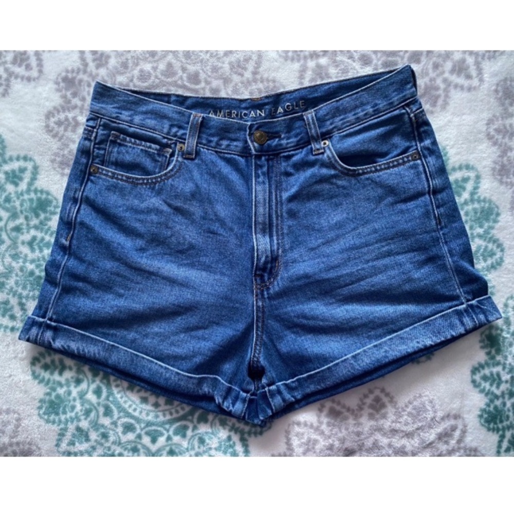 American Eagle Mom Short